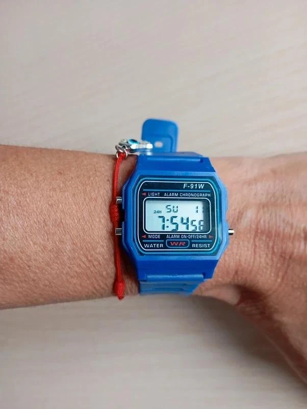 Reloj Clásico WR azulon sin estrenar